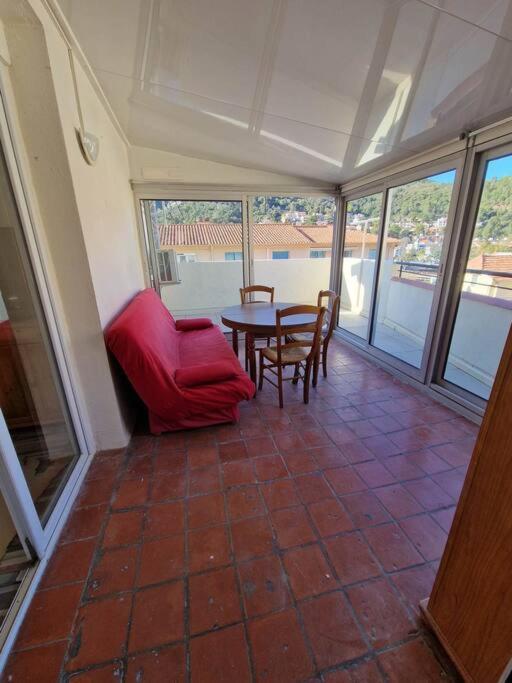 אמלי-לה-באינס-פללדה Appartement Classe 2 Etoiles, 2 Chambres, Renove, Climatise מראה חיצוני תמונה